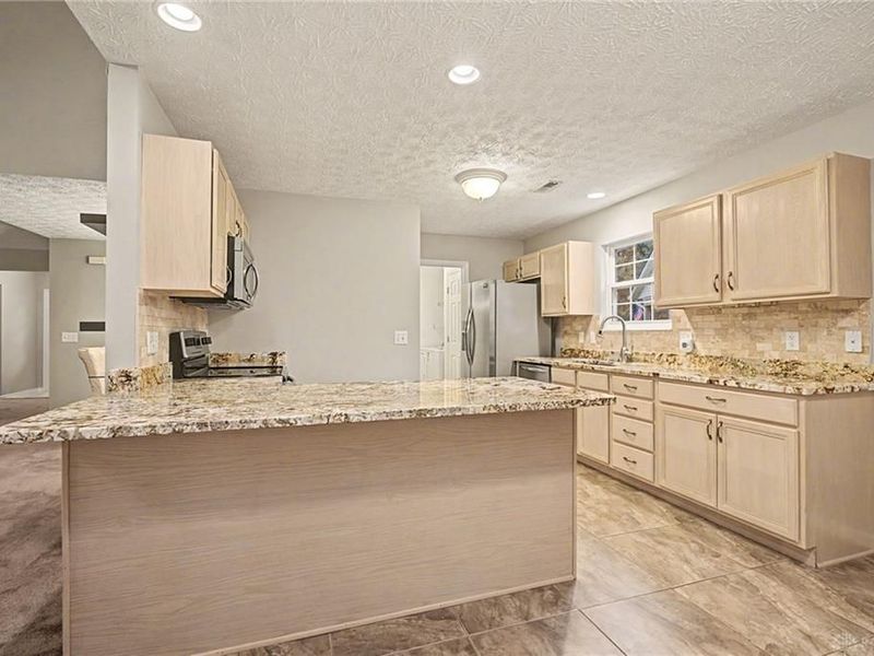 9360 Sawgrass Drive, Miamisburg, OH 45342 Photo 13