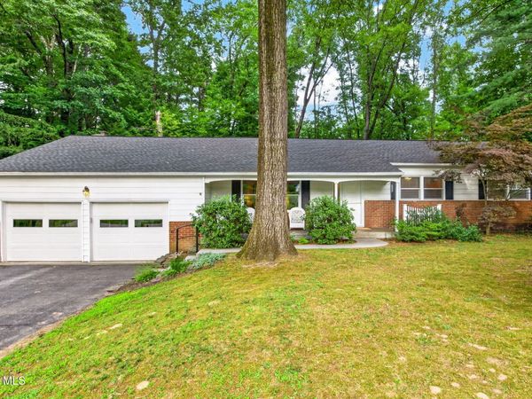 5 Pine Hill Bend, Ballston Lake, NY 12019