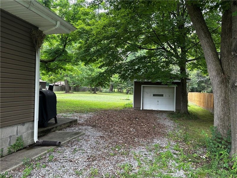9581 Colton Road, Windham, OH 44288 Photo 5