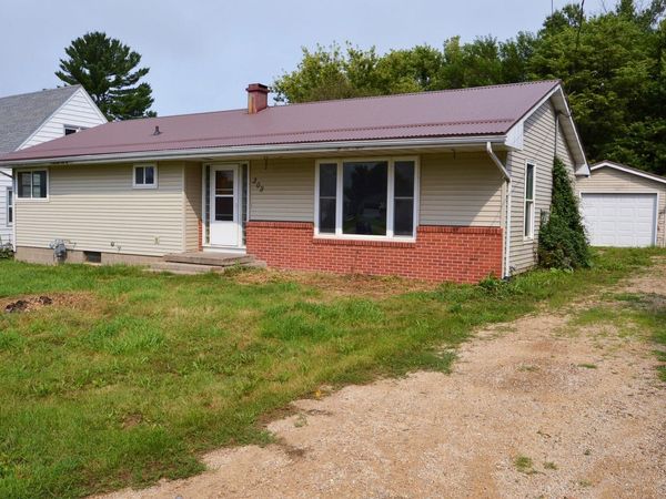 309 E Niagara Street, Garnavillo, IA 52049