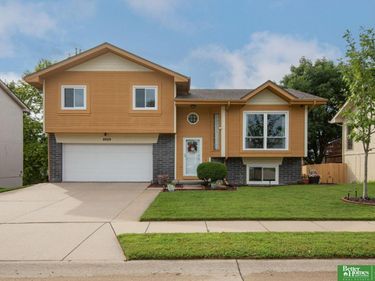 8859 N 82nd Avenue, Omaha, NE 68122
