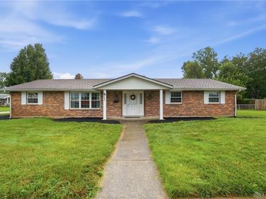 11 E Bonomo Drive, Fairborn, OH 45324