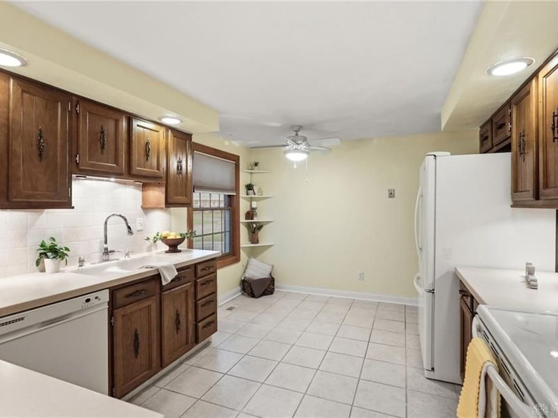 11 E Bonomo Drive, Fairborn, OH 45324 Photo 14