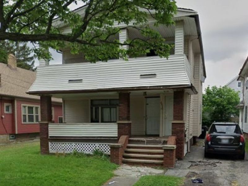 4028 Schiller Avenue, Cleveland, OH 44109 Photo 2