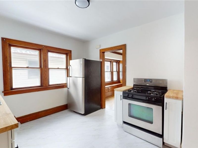 4028 Schiller Avenue, Cleveland, OH 44109 Photo 23