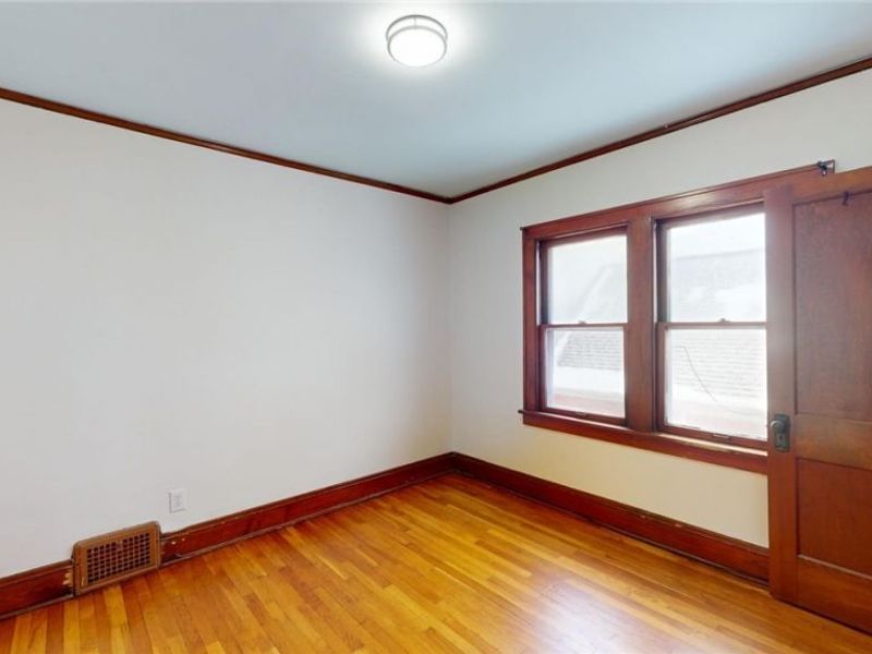 4028 Schiller Avenue, Cleveland, OH 44109 Photo 27