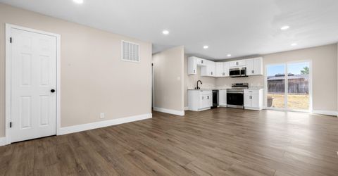 1585 Greenbrae Drive, Sparks, NV 89431 Photo