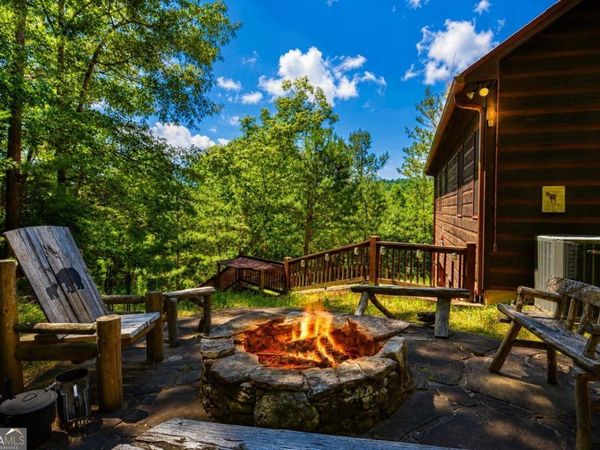 216 Dawn Lane, Ellijay, GA 30540