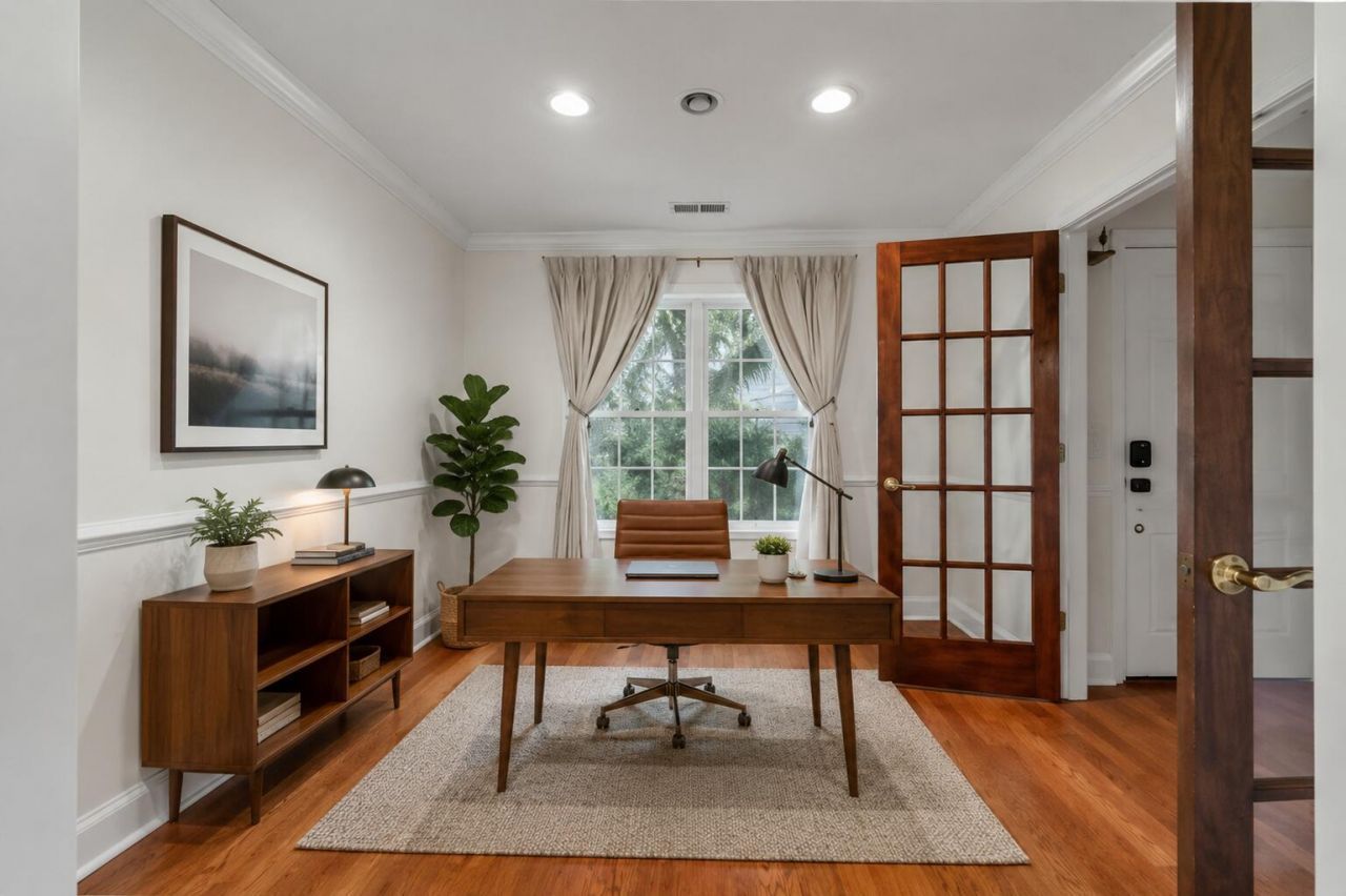 1683 Pierpont Avenue Photo 9