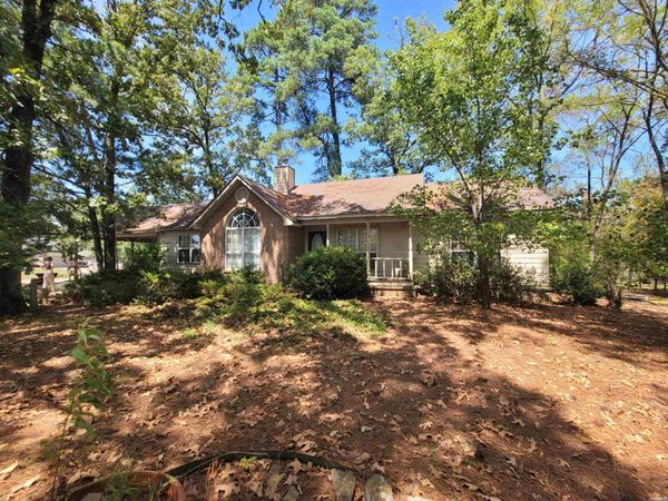 210 RESTFUL RIDGE Road, Hot Springs, AR 71913