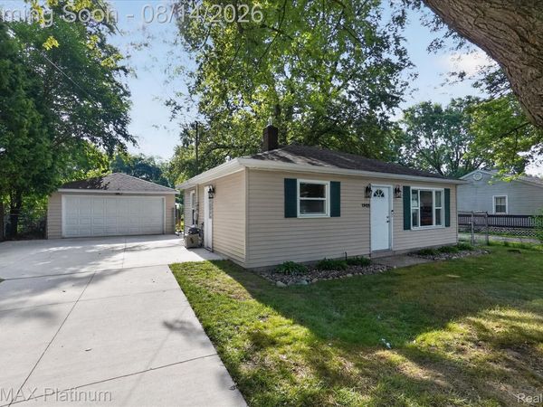 1902 Adelpha Avenue, Delhi Township, Mi 48842