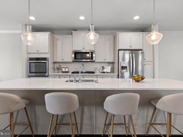 6725 PINCHOT LANE, HAYMARKET, VA 20169