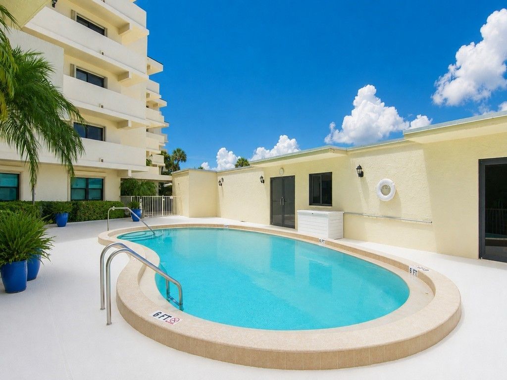 2636 Ocean Drive , Unit 103, Vero Beach, FL 32963 Photo
