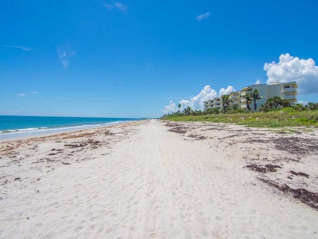 2636 Ocean Drive , Unit 103, Vero Beach, FL 32963 Photo