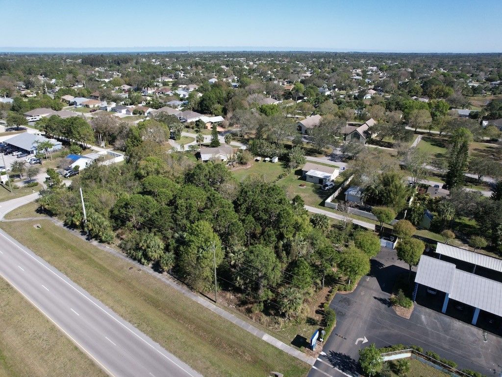 907 Sebastian Boulevard, Sebastian, FL 32958 Photo