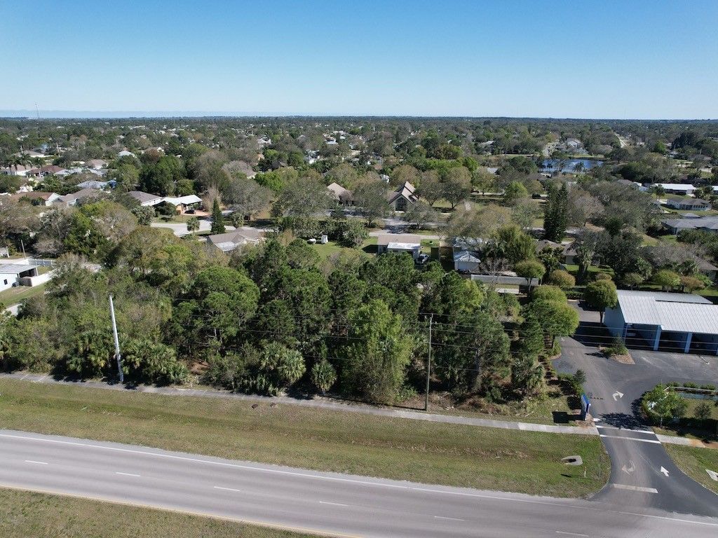 907 Sebastian Boulevard, Sebastian, FL 32958 Photo