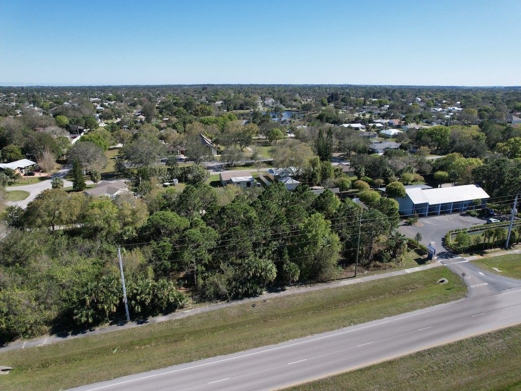 907 Sebastian Boulevard, Sebastian, FL 32958 Photo