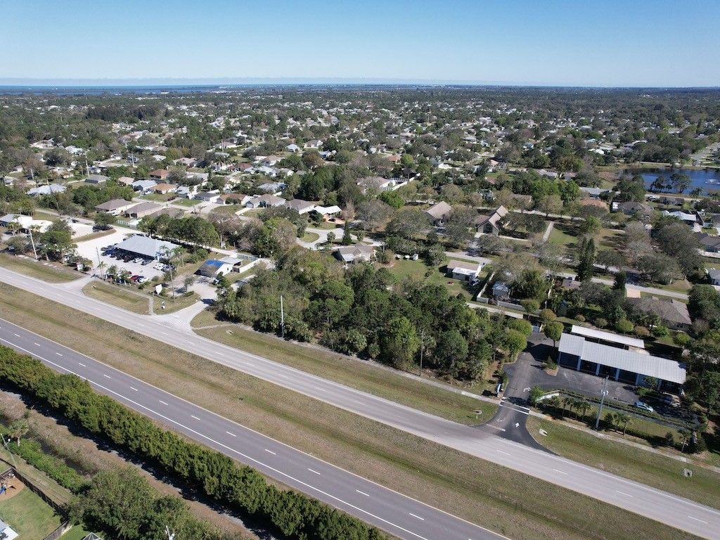 907 Sebastian Boulevard, Sebastian, FL 32958 Photo