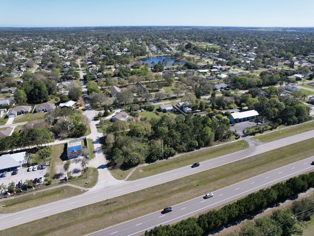 907 Sebastian Boulevard, Sebastian, FL 32958 Photo