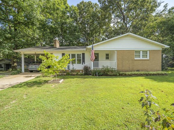 130 NEILL CEMETERY DR, Savannah, TN 38372