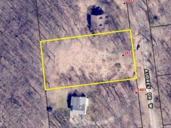 2415 Audrey Drive W, Newark, OH 43055