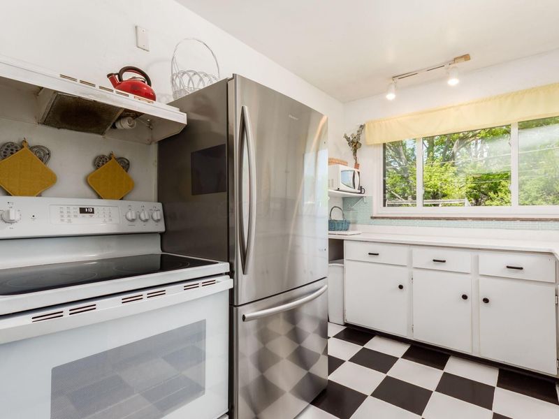 2022 Milden Road , Columbus, OH 43221 Photo 8