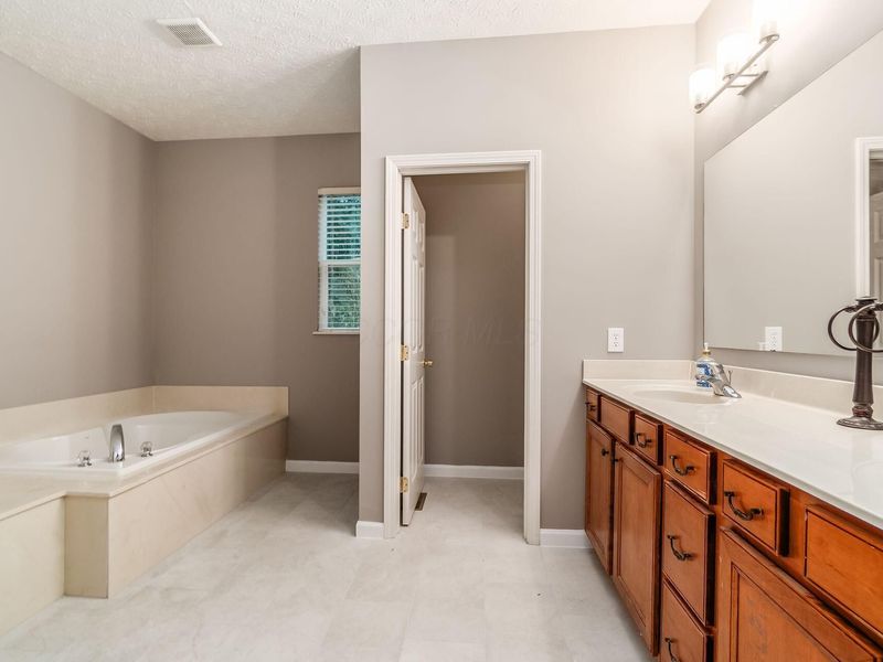 4856 Normandy Drive, Galena, OH 43021 Photo 27