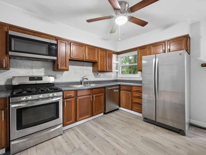 718 Meadow Drive, Newark, OH 43055 Photo 5