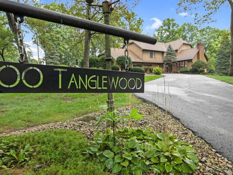 100 Tanglewood Drive , West Liberty, OH 43357 Photo 3