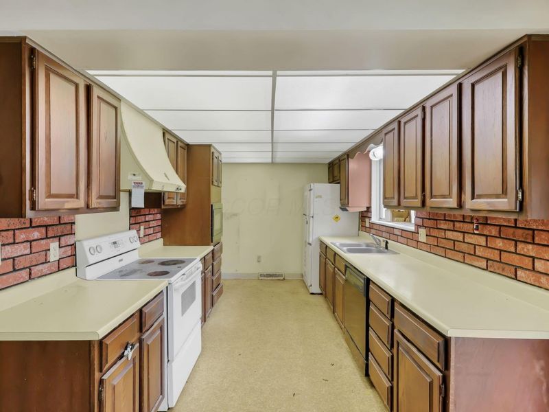 82 N Belmar Drive , Reynoldsburg, OH 43068 Photo 12