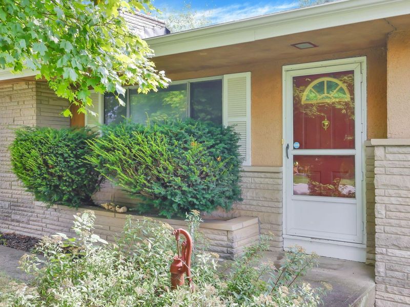 82 N Belmar Drive , Reynoldsburg, OH 43068 Photo 3