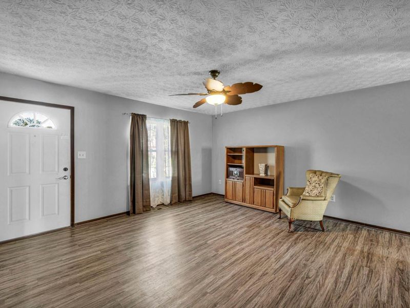 2042 Westbranch Road, Grove City, OH 43123 Photo 3