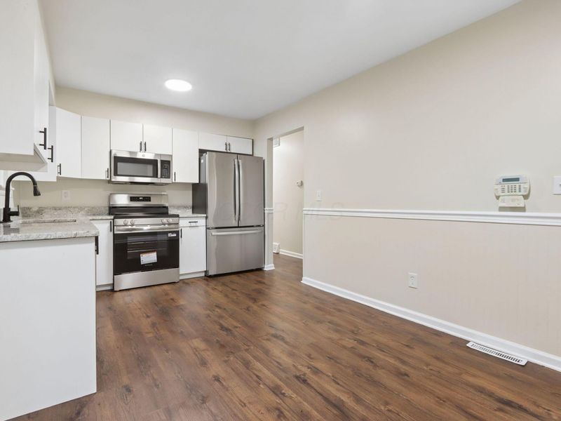 5385 Sherry Court , Columbus, OH 43232 Photo 10