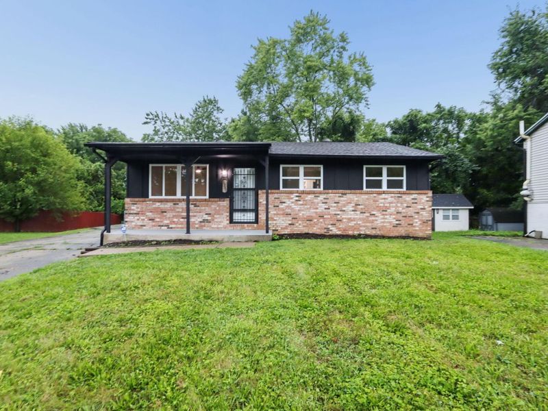 5385 Sherry Court , Columbus, OH 43232 Photo 2
