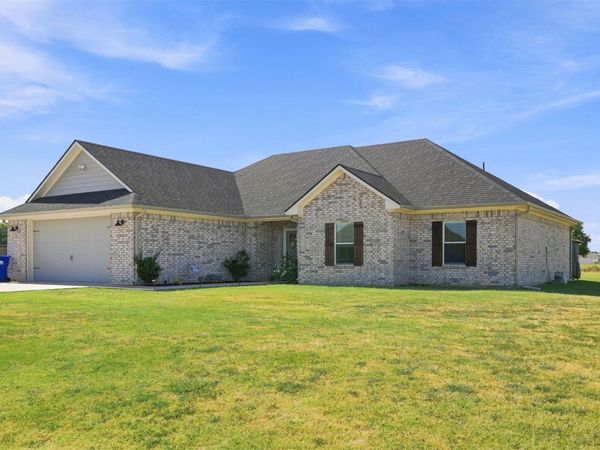 171 Bull Run , Calera, OK 74730