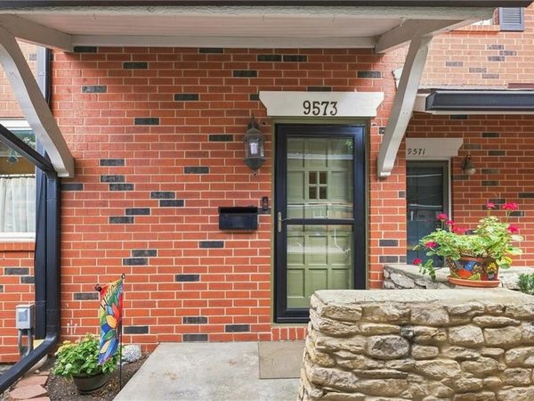 9573 Outlook Drive, Overland Park, KS 66207
