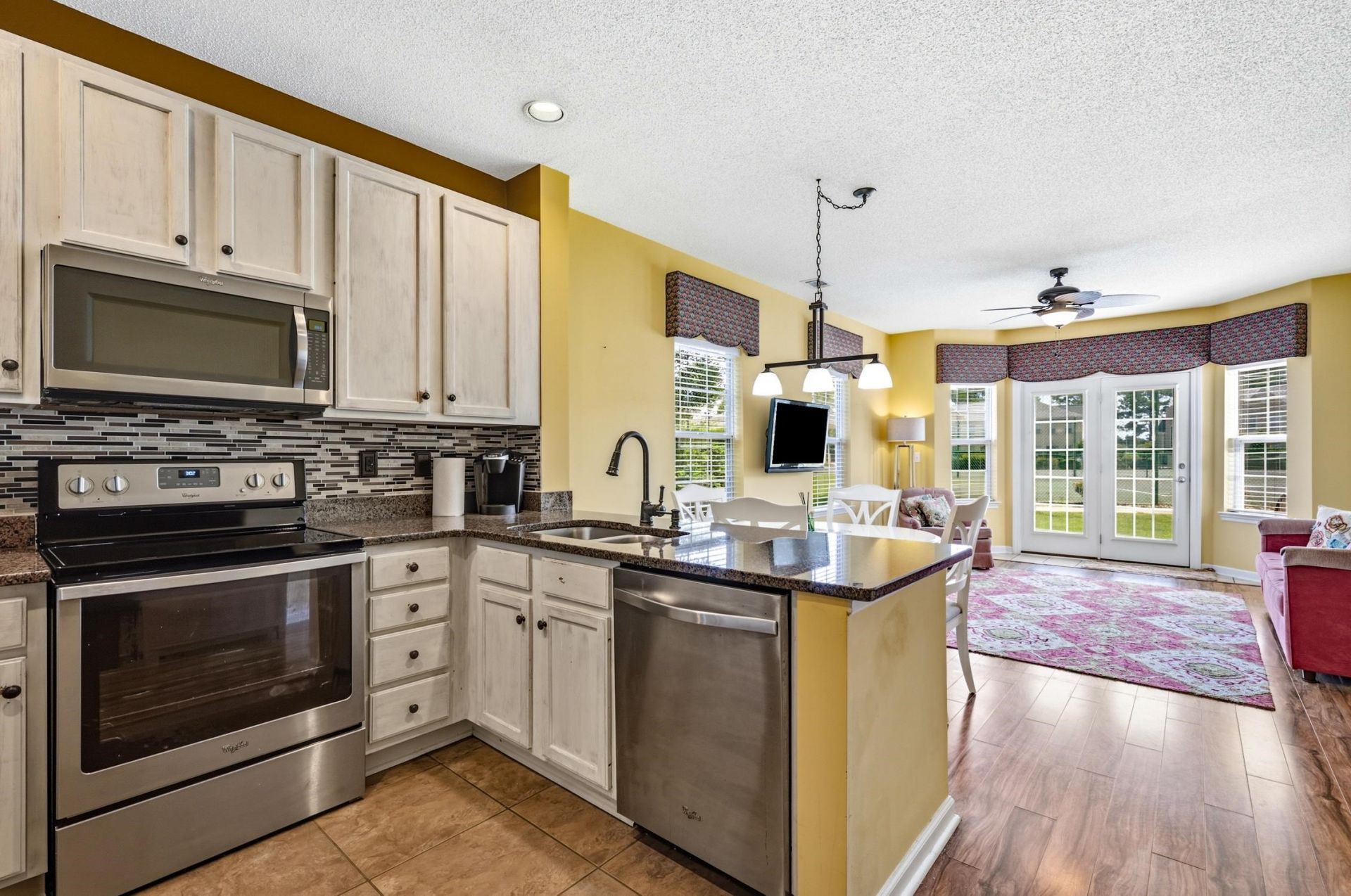 4518 Girvan Dr. Photo 3