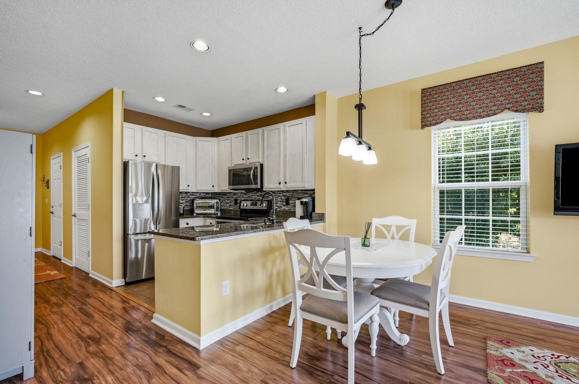4518 Girvan Dr. Photo 5