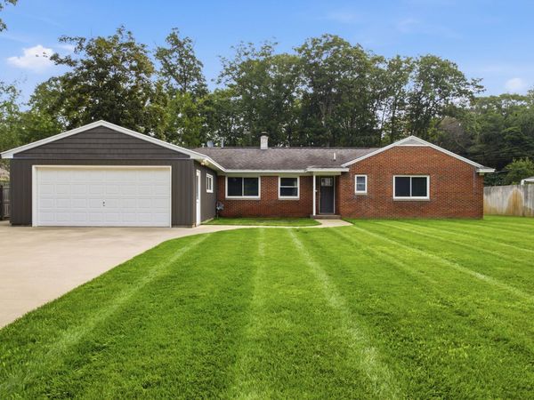 3988 Stryker Drive, Norton Shores, MI 49441