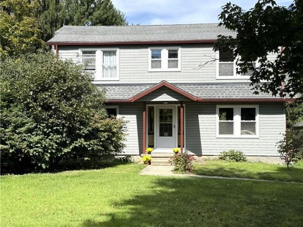 10990 Mayfield Road, Chardon, OH 44024