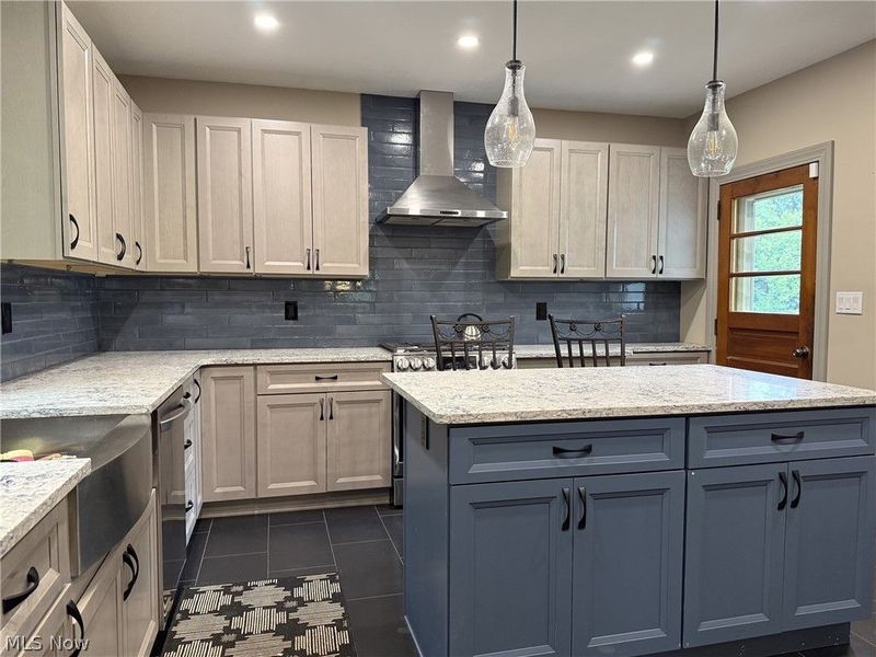 10990 Mayfield Road, Chardon, OH 44024 Photo 6