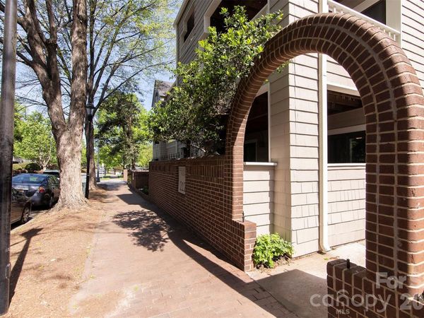 212 W 10th Street , Unit 17, Charlotte, NC 28202