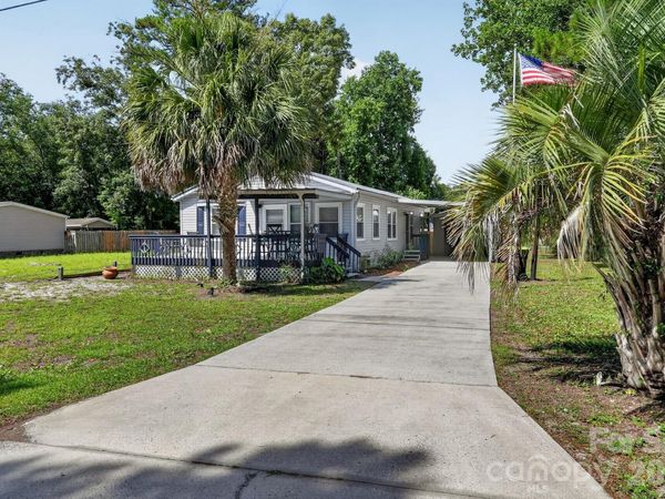 1742 Hideaway Road SW, Ocean Isle, NC 28469
