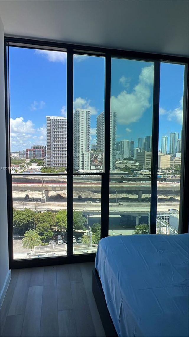 20 NE 11 St, Unit 1204, Miami, FL 33132 Photo