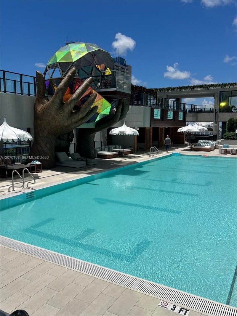20 NE 11 St, Unit 1204, Miami, FL 33132 Photo