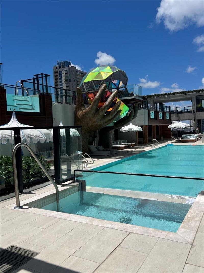 20 NE 11 St, Unit 1204, Miami, FL 33132 Photo