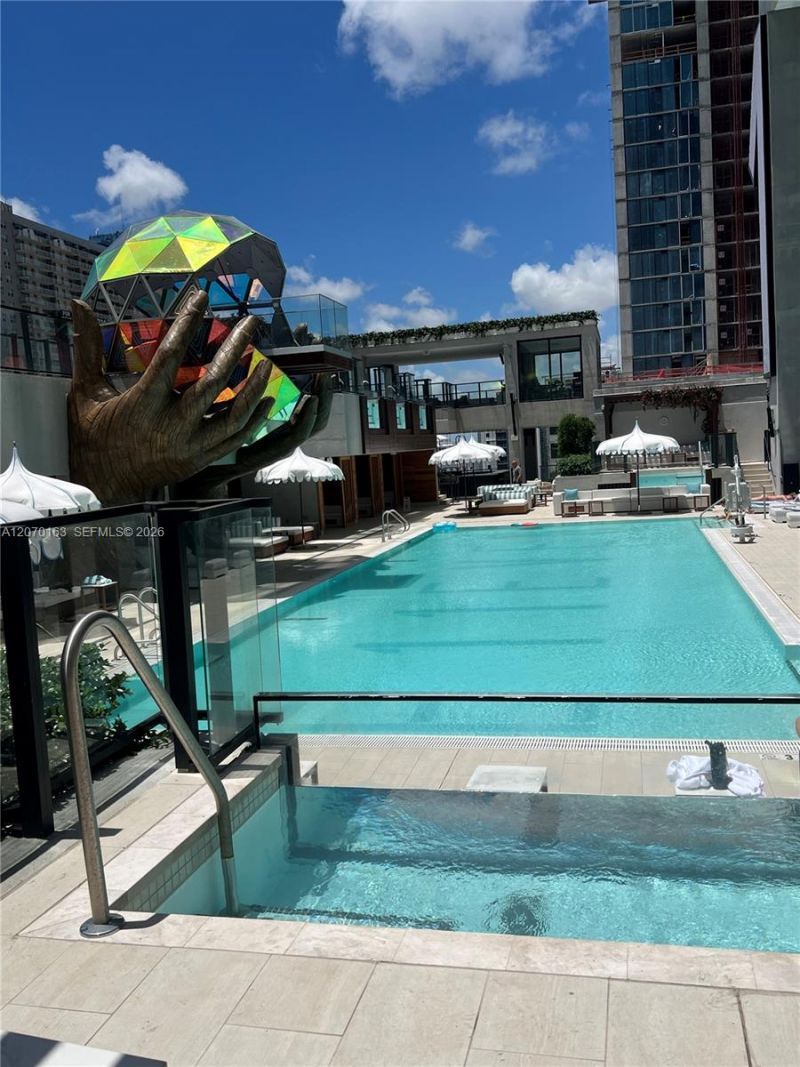 20 NE 11 St, Unit 1204, Miami, FL 33132 Photo