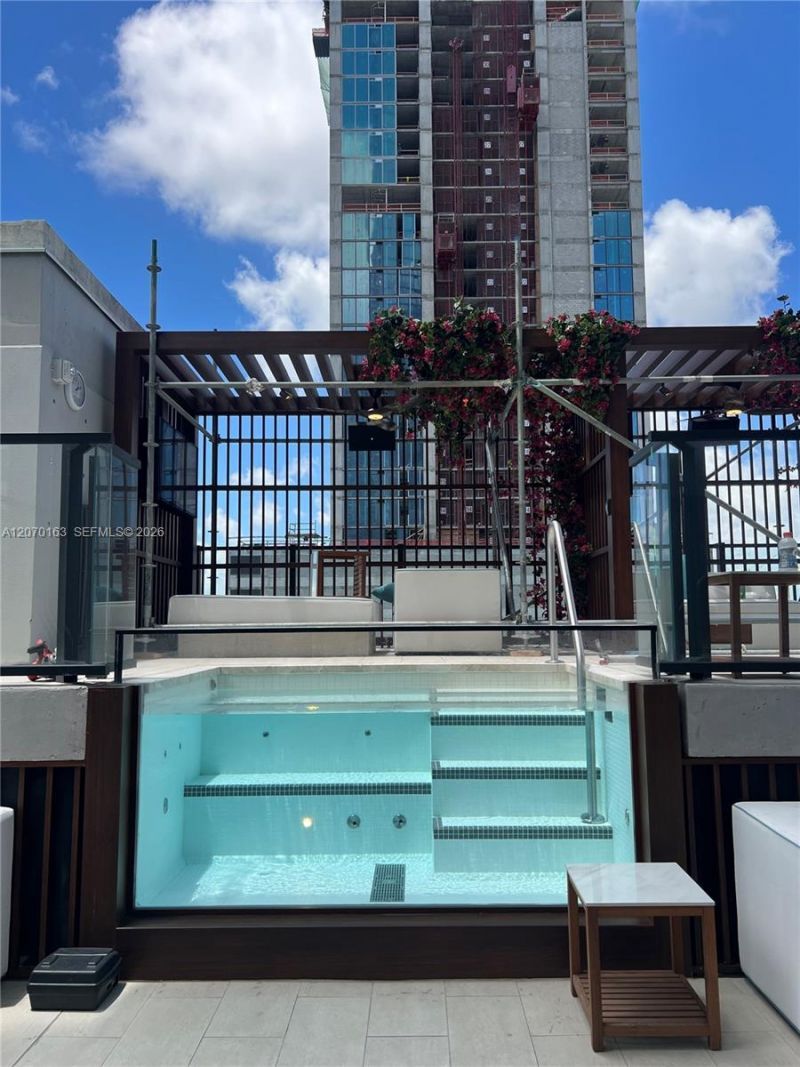 20 NE 11 St, Unit 1204, Miami, FL 33132 Photo