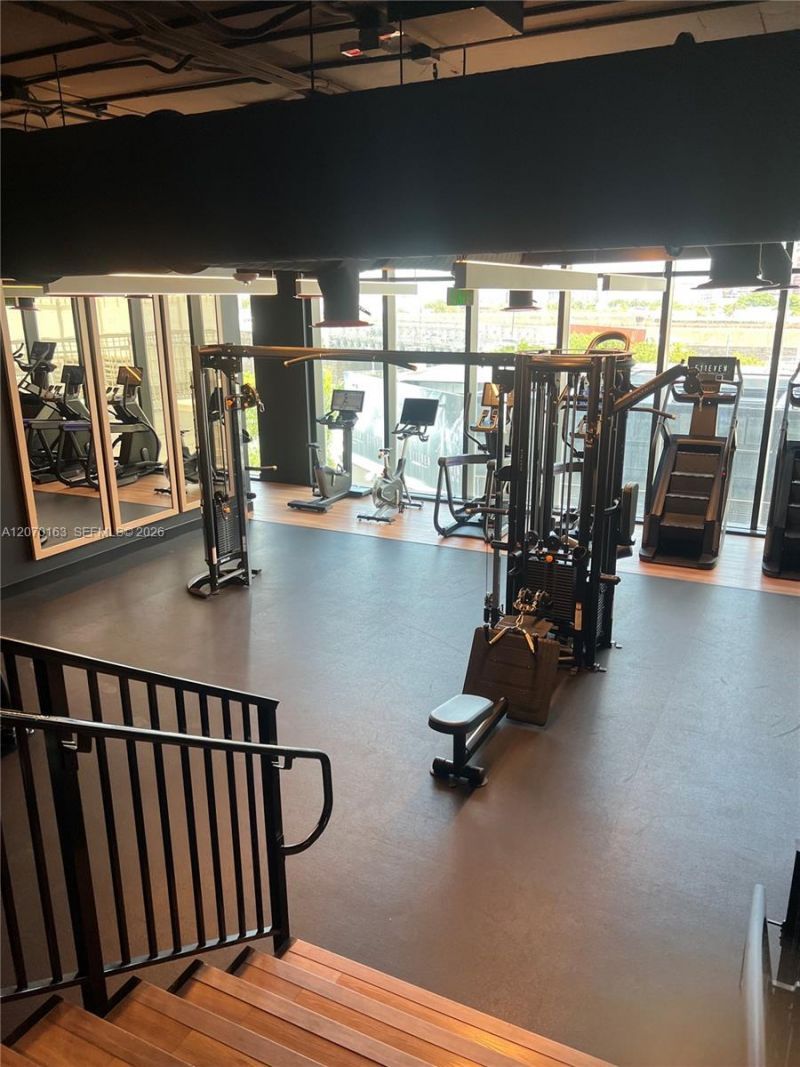 20 NE 11 St, Unit 1204, Miami, FL 33132 Photo