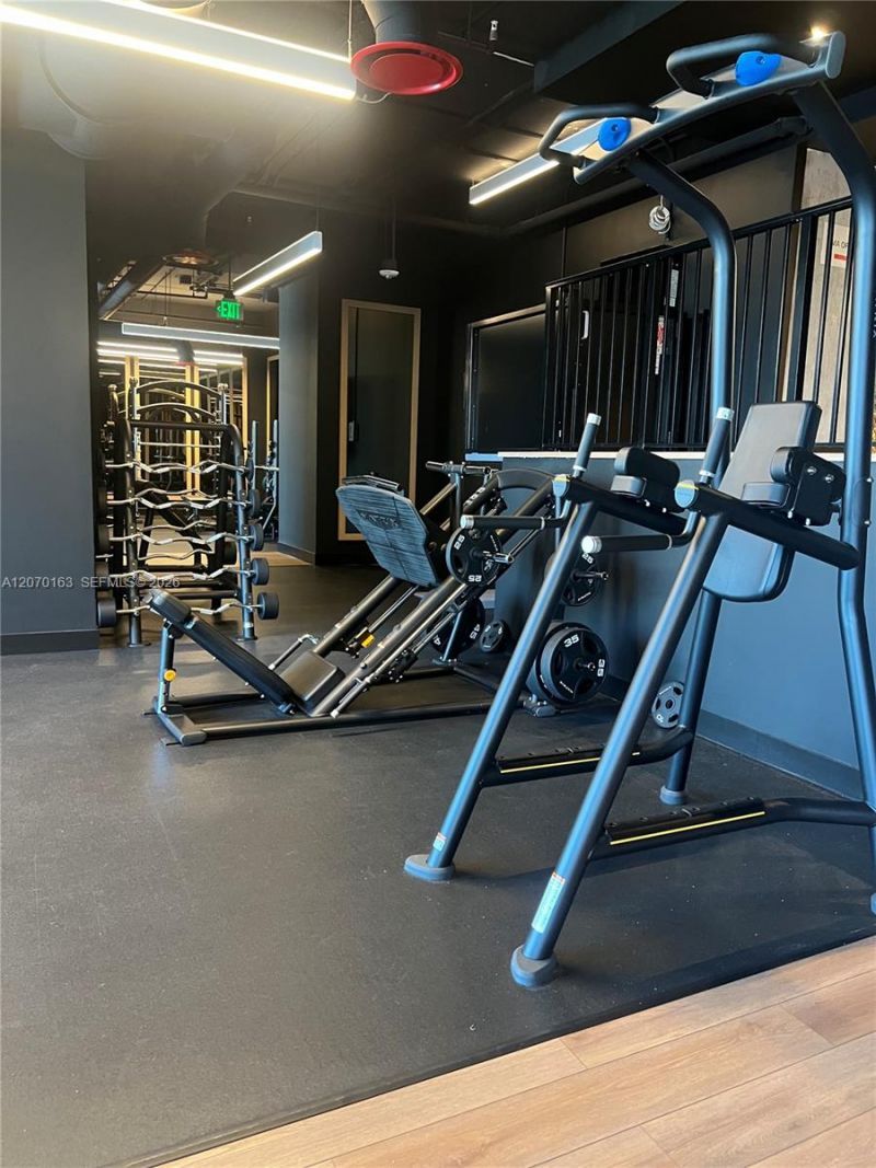 20 NE 11 St, Unit 1204, Miami, FL 33132 Photo